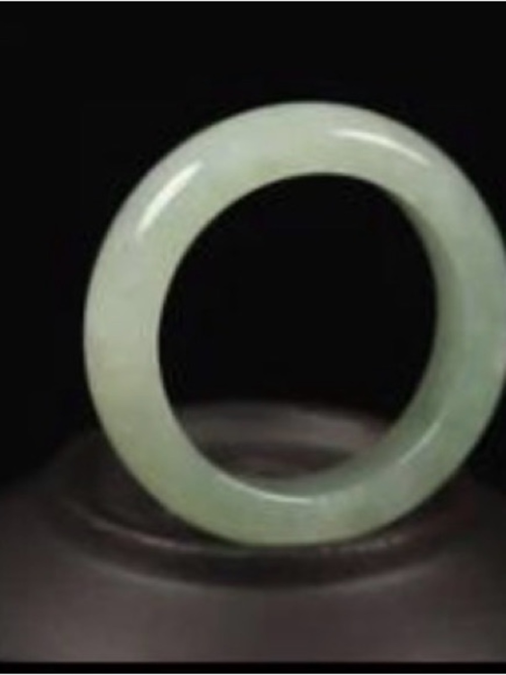 Classic Green Jade Ring - Unbranded